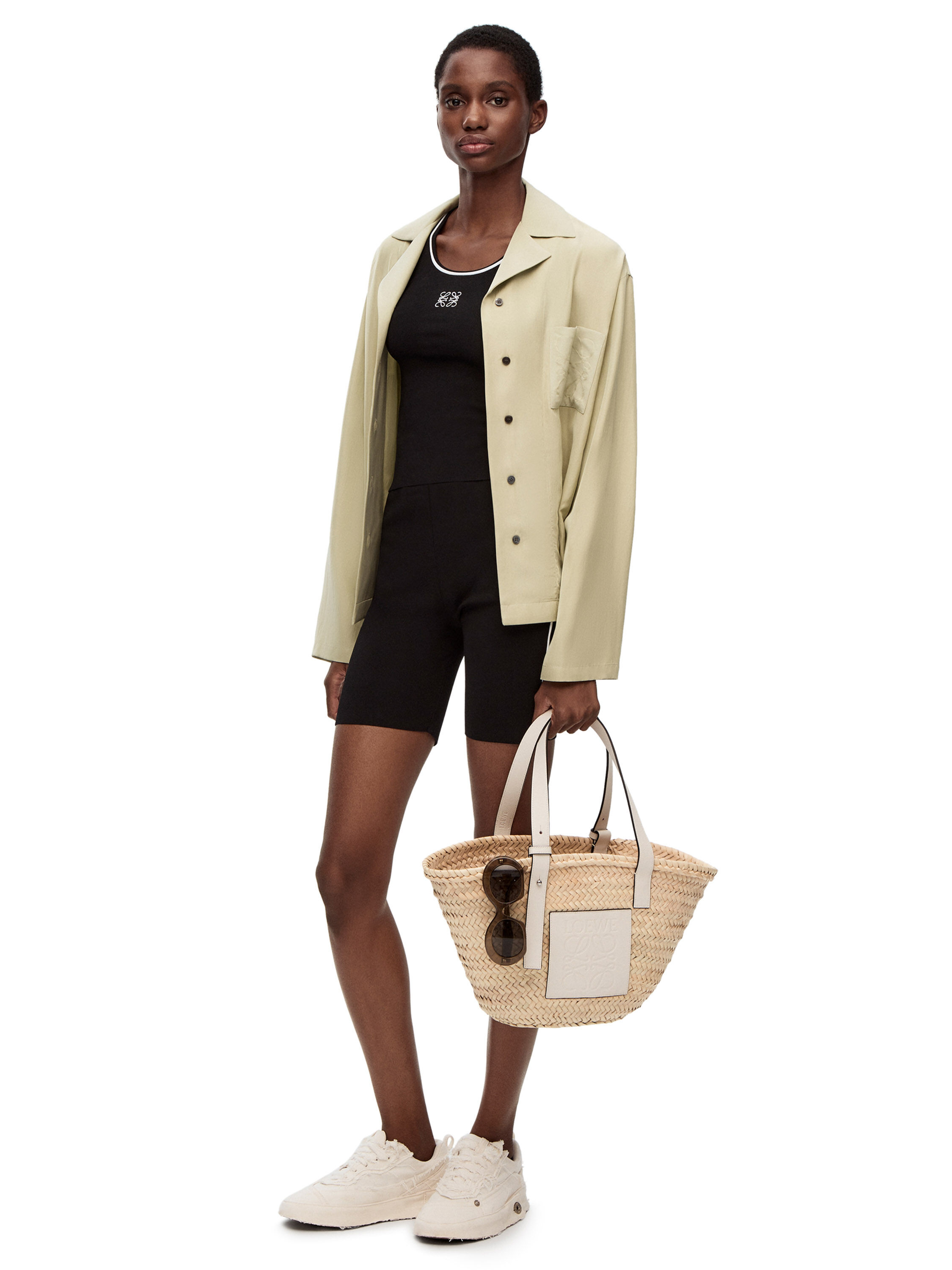 Loewe basket small 2025 white
